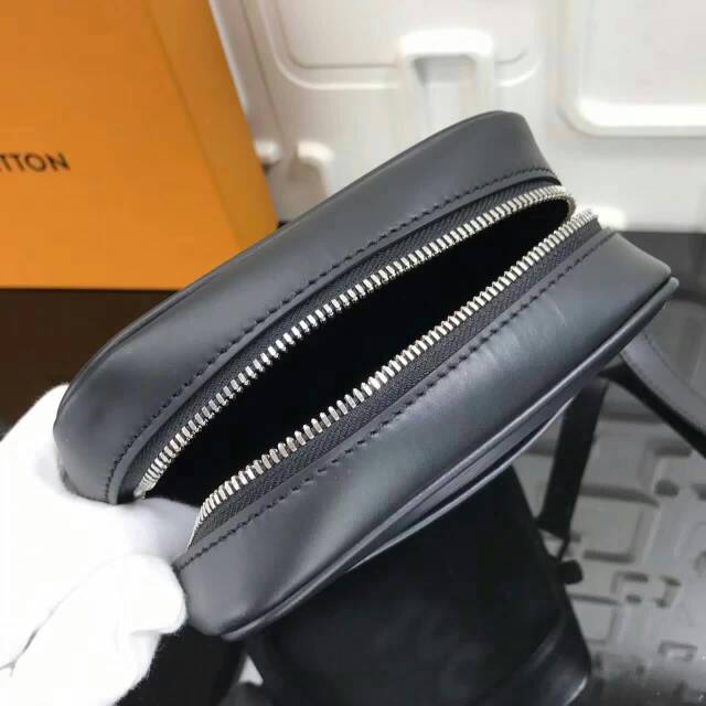 M53417_black_08.jpg