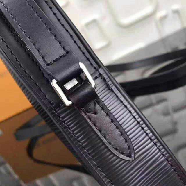 M53434_black_03.jpg
