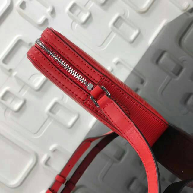 M53434_red_06.jpg