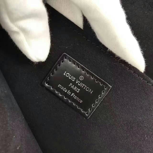 M64574_black_09.jpg