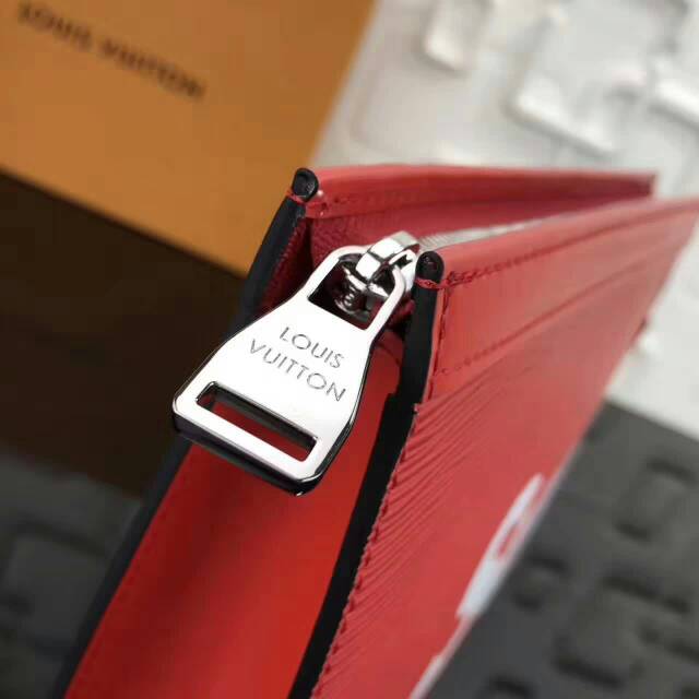 M66889_red_06.jpg